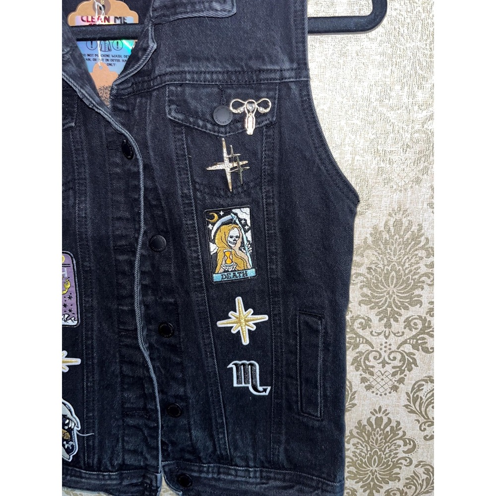 Scorpio Zodiac Scorpion Water Sign Women's Denim Jean Vest Upcycled OOAK Sz. XS - Picture 5 of 9